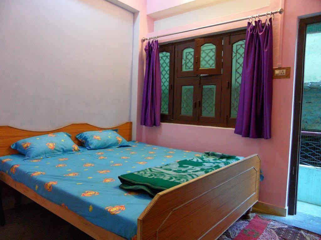 Marigold Guest House فاراناسي المظهر الخارجي الصورة